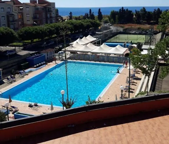 Apartment Les Roches Noires